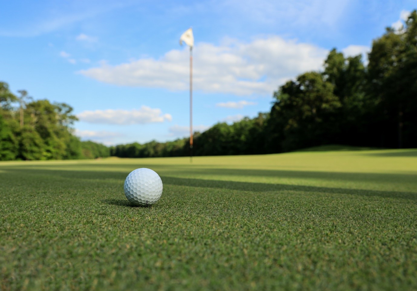 Have a hit of golf at the Barwon Valley Golf Club!